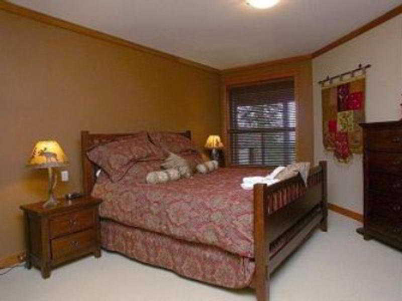 Snowbird Lodge Westbank Esterno foto